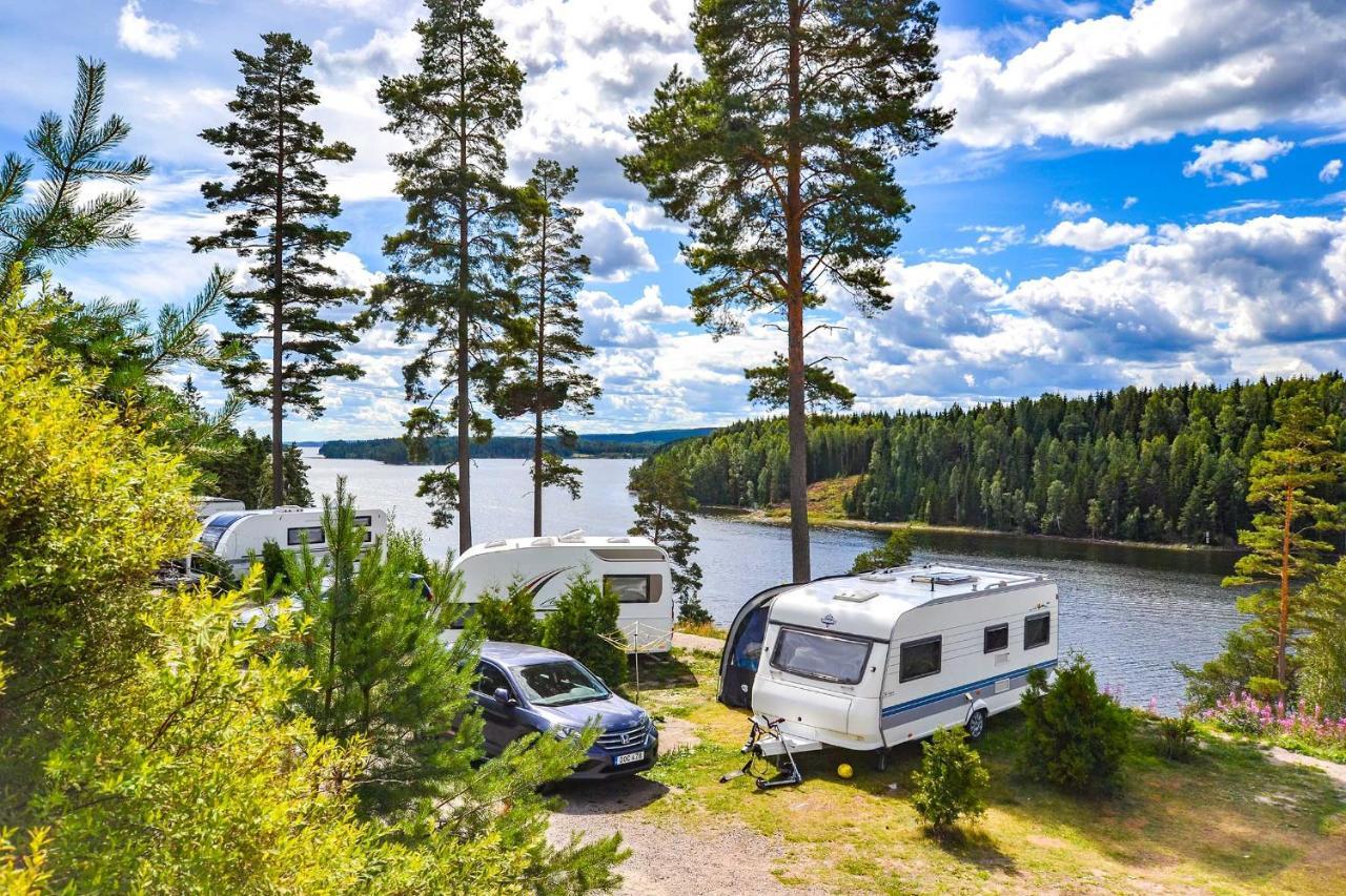 Arjaeng Camping & Stugor Sommarvik Екстер'єр фото