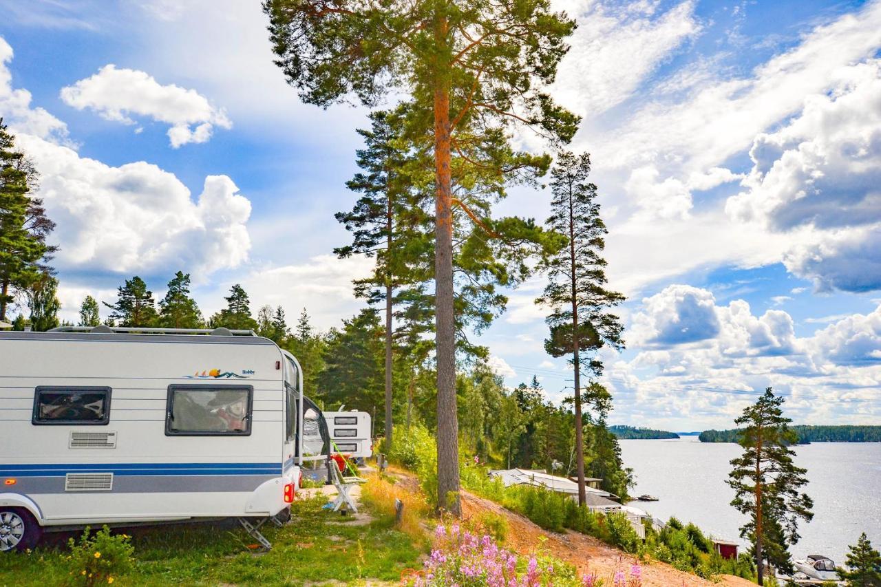 Arjaeng Camping & Stugor Sommarvik Екстер'єр фото